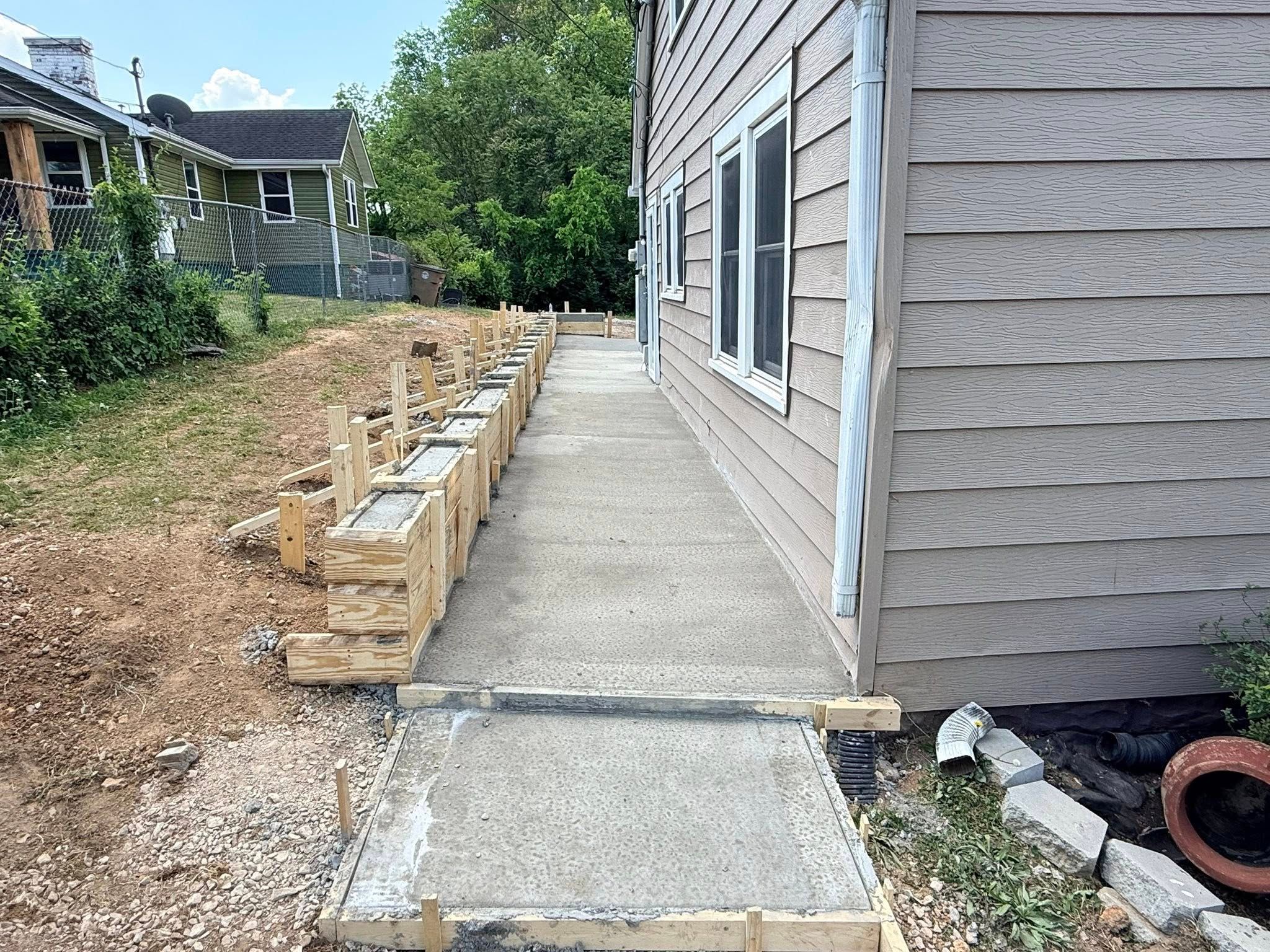 Residential concrete walkway